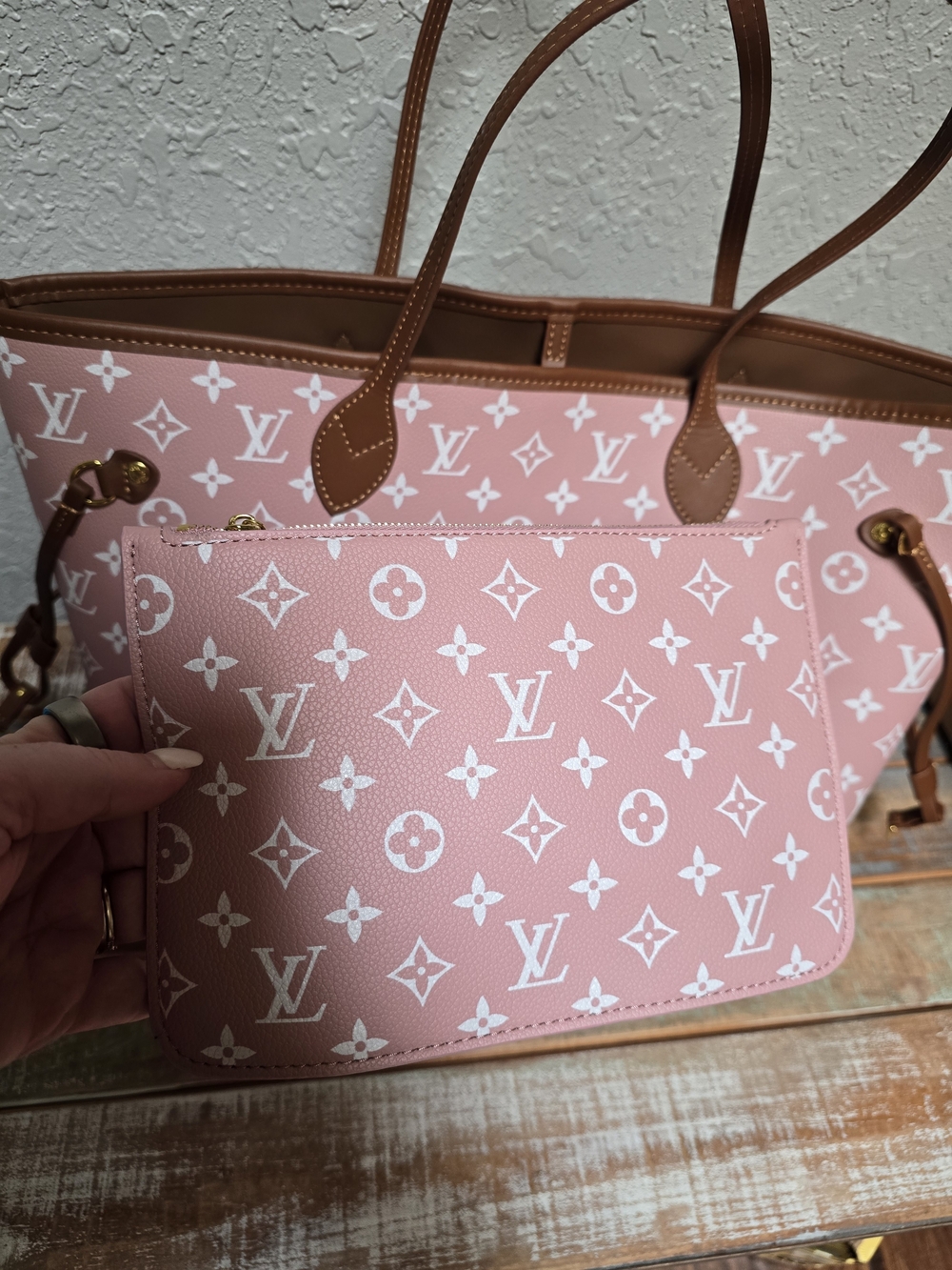 Mirror Quality Louis Vuitton Neverfull - Picture 3 of 9